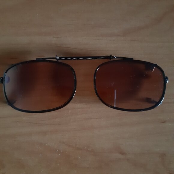 Clip On Sunshades Men - Picture 3 of 5